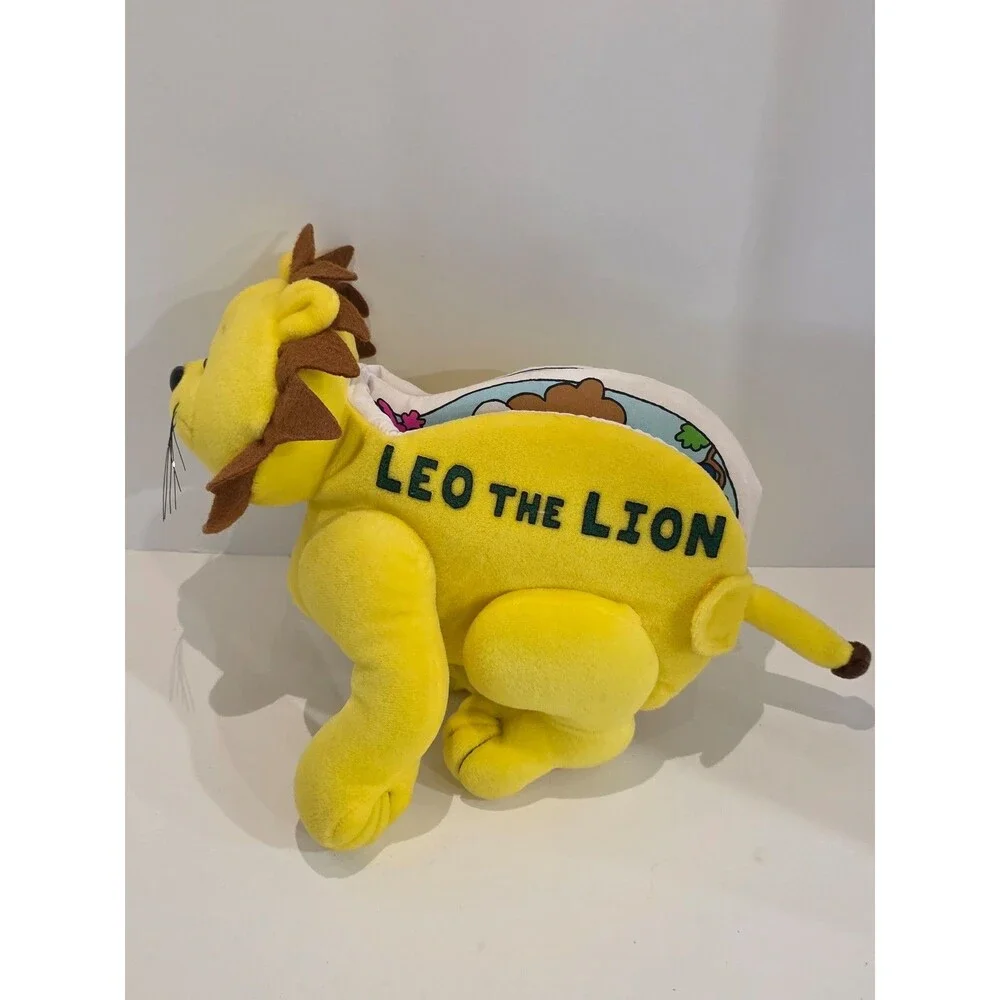 Vintage 2001 Leo The Lion Fabric Soft Book Plush Babies First Book Club